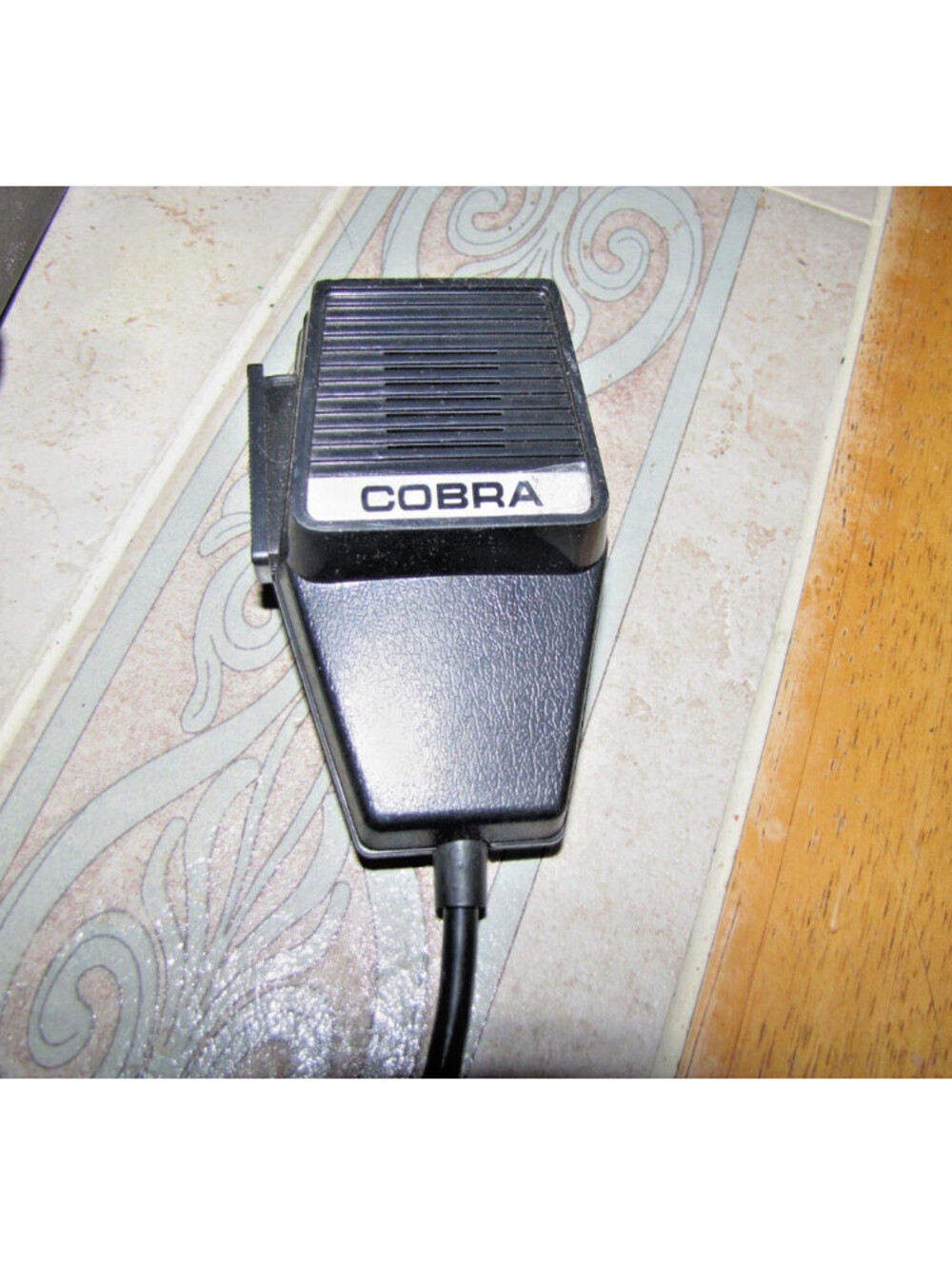 NIC COBRA HAND HELD MIC, TIGHT COIL, GOOD SOLID CONNECTOR